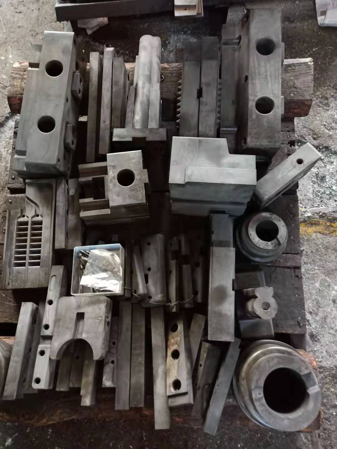 金属表面氮化处理|东莞德亿热处理厂|0769-83035280|